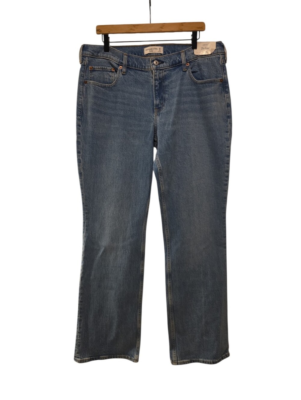 Abercrombie & Fitch, NWT, The Boot Jean, Low Rise, Women's Sz 32/14L, L- 43 Inch
